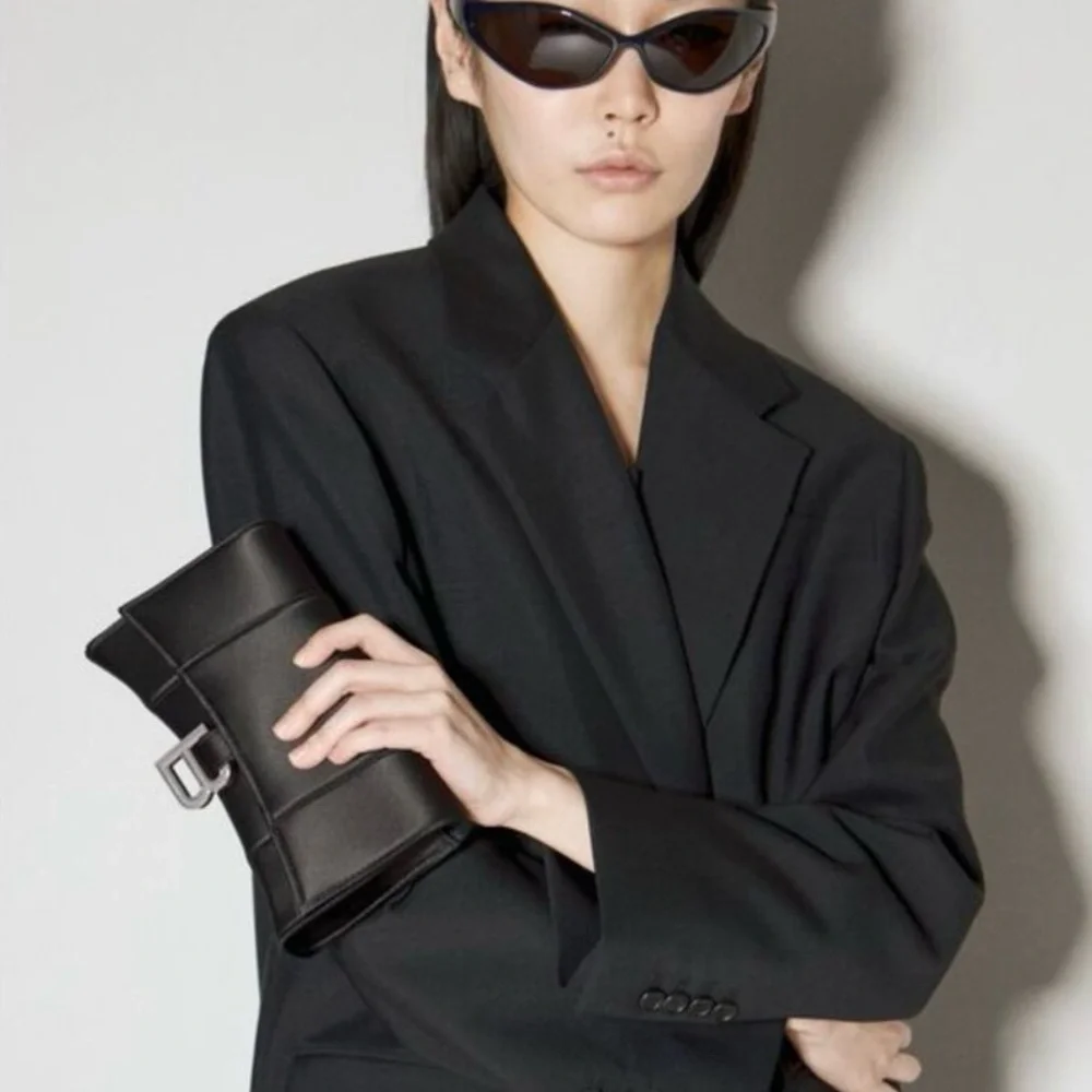 NEW BALENCIAGA SATIN Hourglass Wallet On Chain - Picture 12 of 13